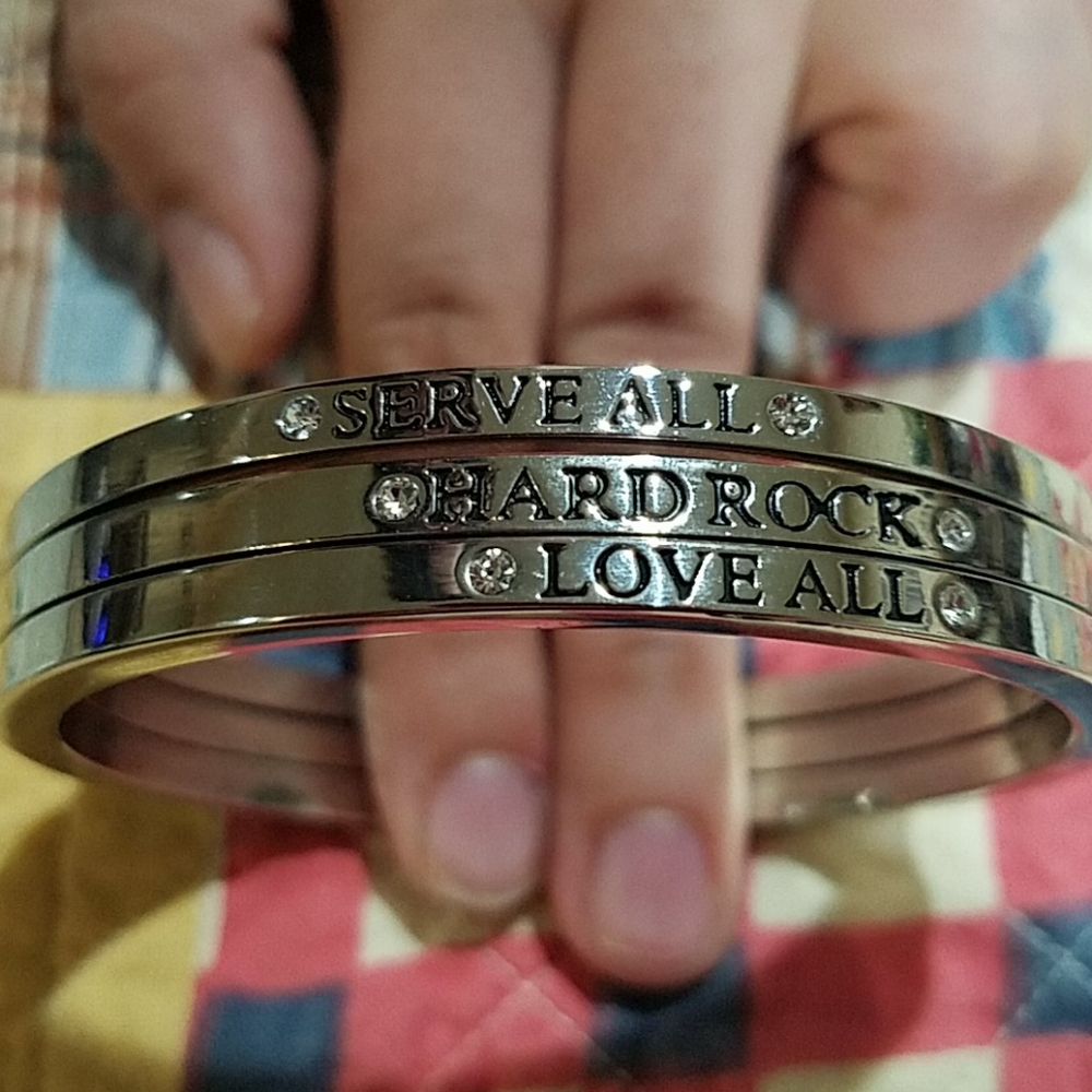 Hard Rock Cafe 3pc Bangle Bracelet Set
